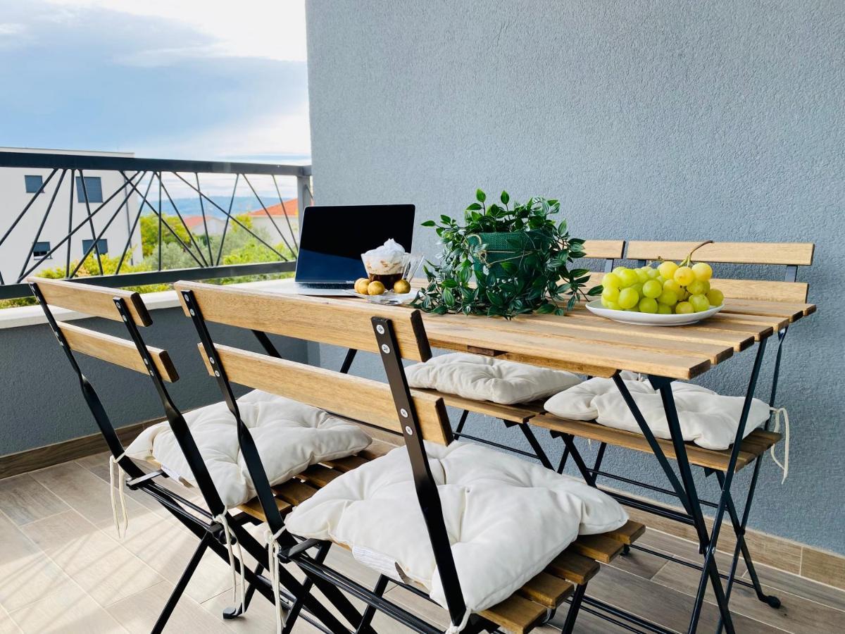 Apartment Tilda โตรกีร์ ภายนอก รูปภาพ