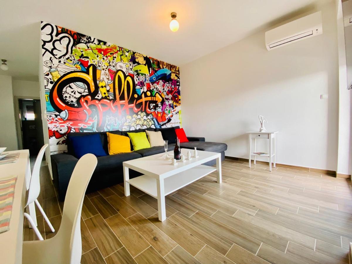 Apartment Tilda โตรกีร์ ภายนอก รูปภาพ