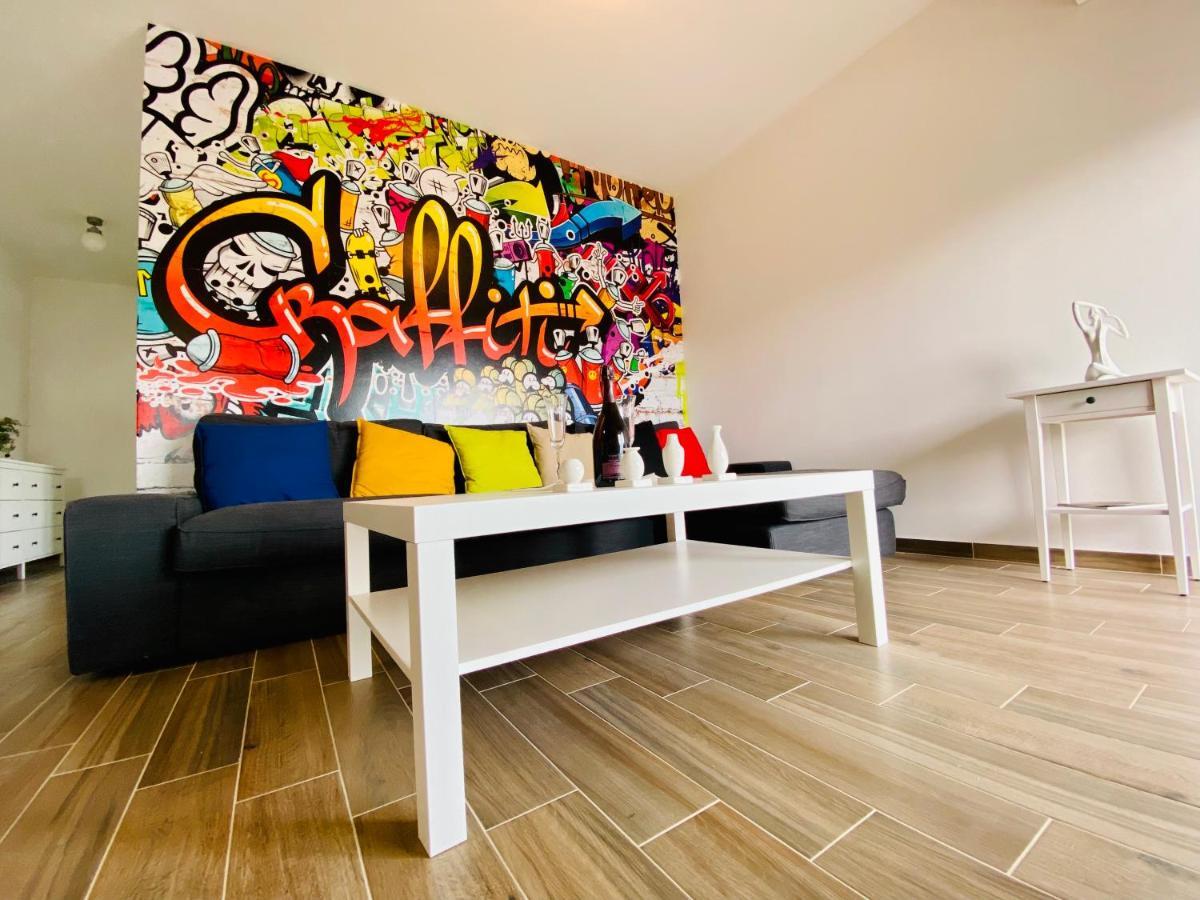 Apartment Tilda โตรกีร์ ภายนอก รูปภาพ